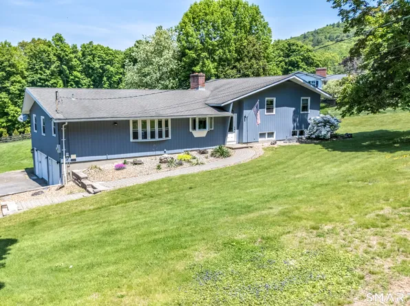 19 Sky Ridge Drive, Somers, CT 06071