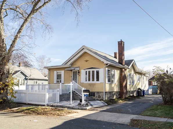34 Glendale Ave, Peabody, MA 01960