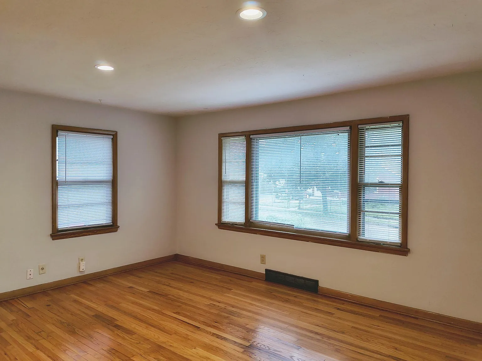 2 bed, 620 sqft, $795 — Photo 2