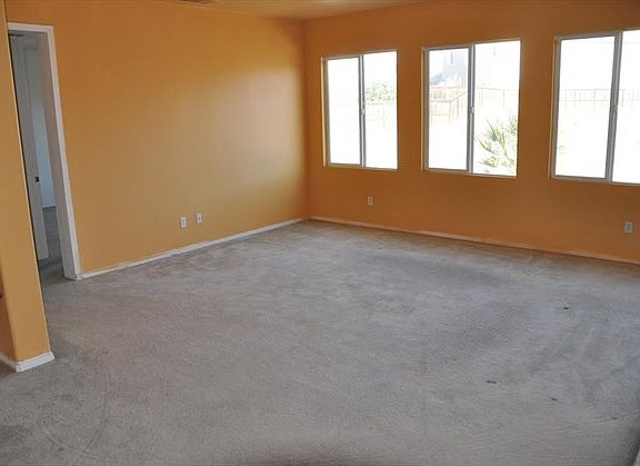 3rd image of 14654 Rosea Ct