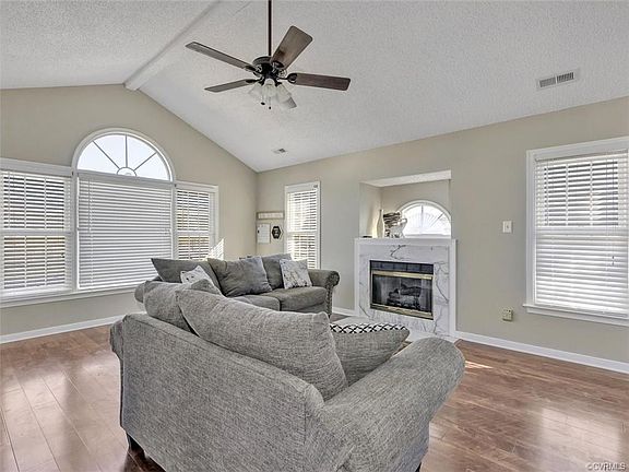4th image of 3331 Appleford Dr