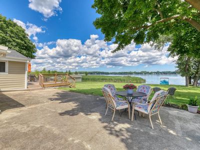 2818 Peninsula AVENUE, Delafield, WI, 53018