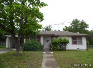 1105 W Avenue B, Lampasas, TX 76550