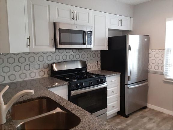 4th image of 1379 Mission Hills Blvd #35-B