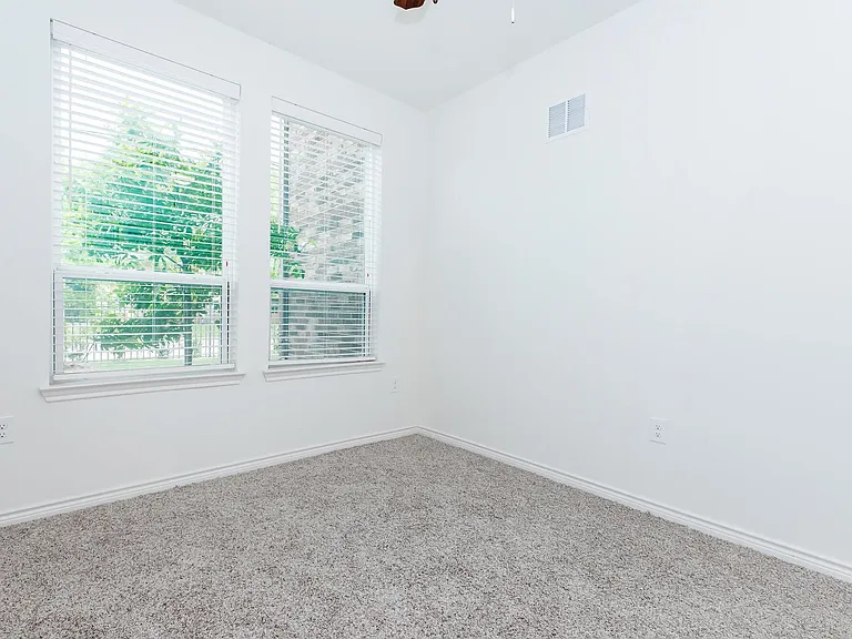 Richcrest — Photo 24