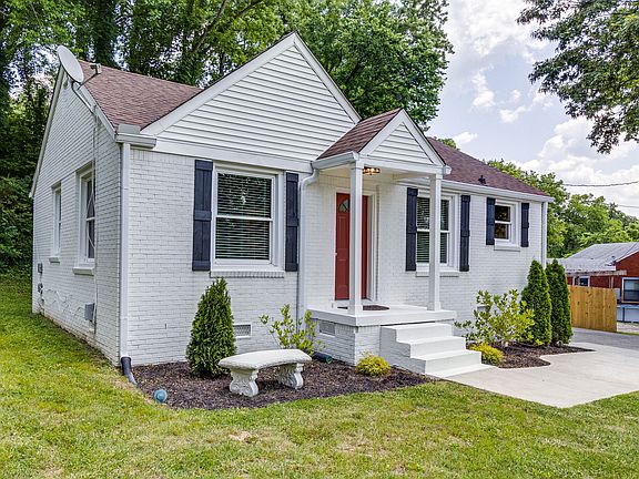 2nd image of 3132 Ironwood Dr