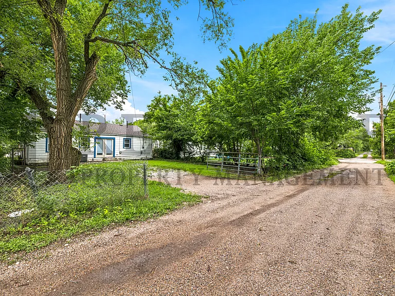 1508 S Meridian Ave — Photo 5