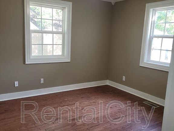 4th image of 402 S Home St