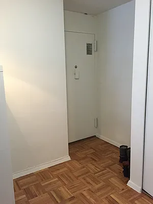 Rented by Cooper & Cooper Real Estate | media 9