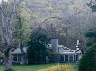 8 Gossoo Rd, Shandaken, NY 12480