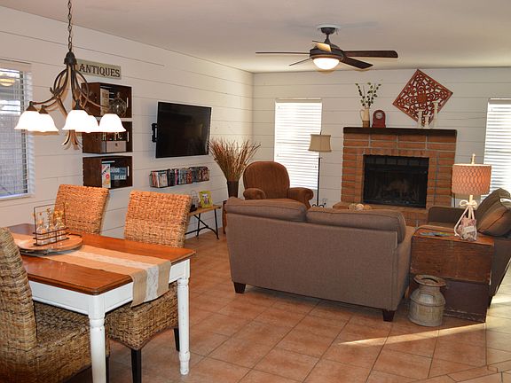 2nd image of 3341 W Wildwood Dr
