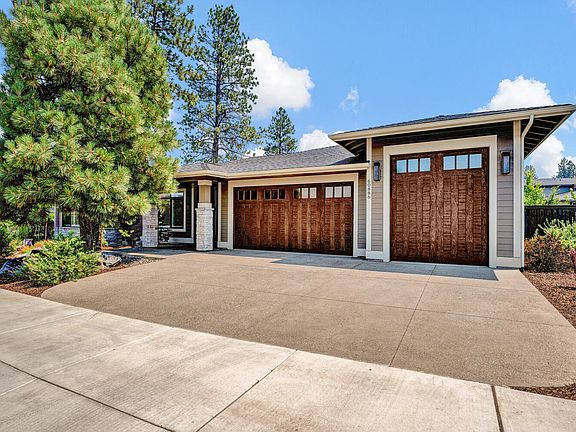 3rd image of 60886 SW Deer Creek Pl