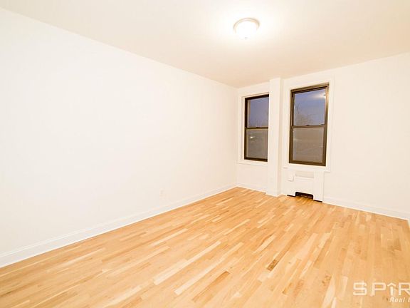 5th image of 2710 Newtown Ave #4G