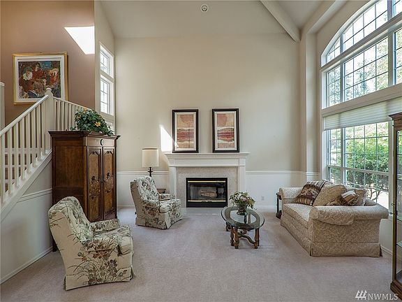 4th image of 22777 SE 27th St
