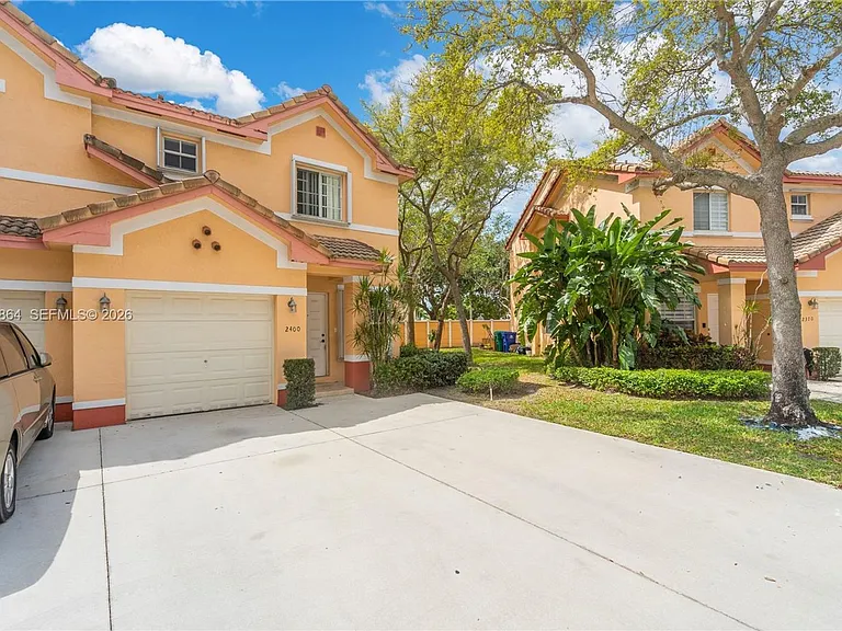 2400 SW 87th Way — Photo 9