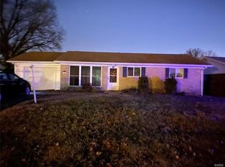 116 S Embassy Dr, Fairview Heights, IL 62208