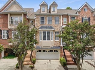 1041 Emory Parc Pl, Decatur, GA 30033