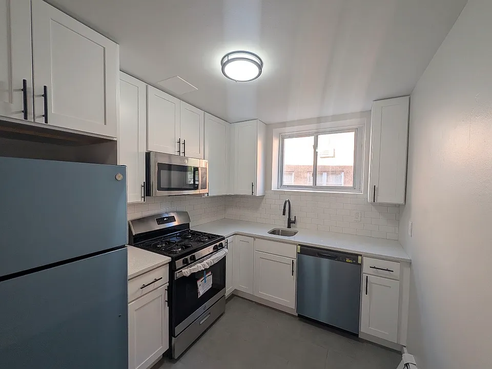 450 Lincoln Ave #A15