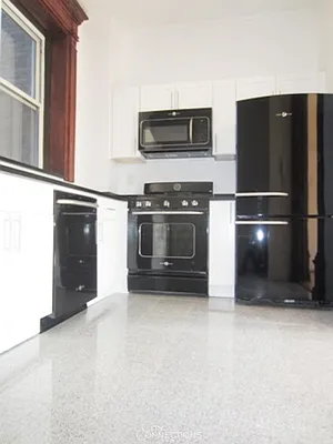 Rented by City Connections Realty | media 14