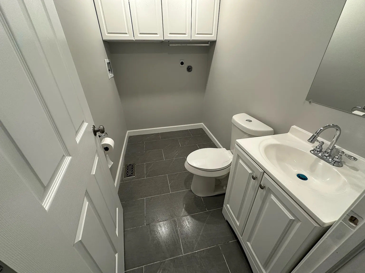 3 bed, 1.5 bath, 2100 sqft, $1,600 — Photo 3