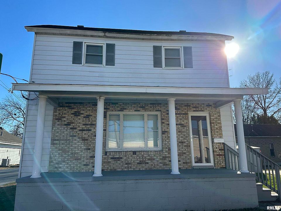 1st image of 203 E Poplar St