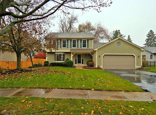 511 Barbary Ln, Woodstock, IL 60098