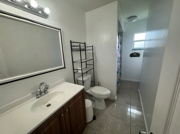 120 Oaxaca Ln, Kissimmee, FL 34743