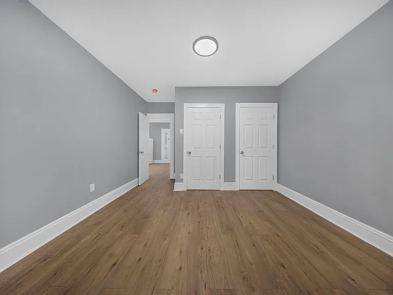 15 Tuttle St #2 — Photo 3