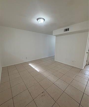 2nd image of 709 N Robertson St #108