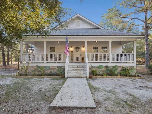 4493 Lawrence Church Rd, Pembroke, GA 31321
