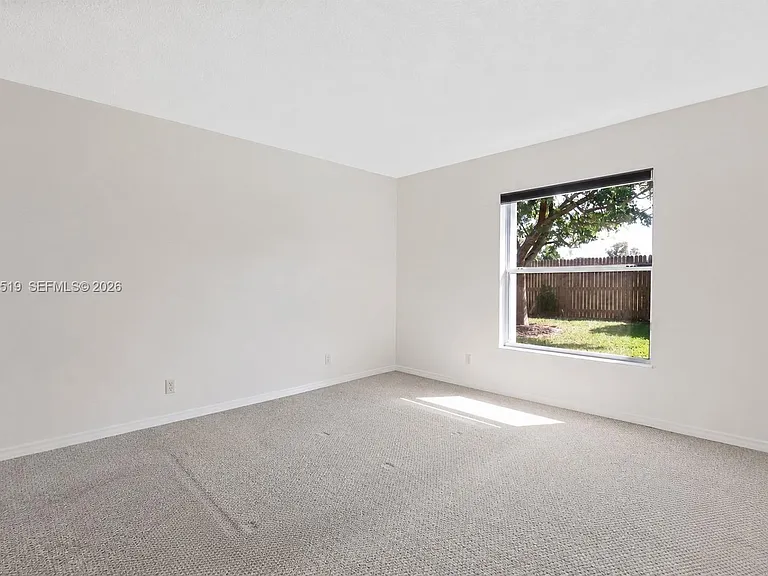 547 High Hawk Cir — Photo 12