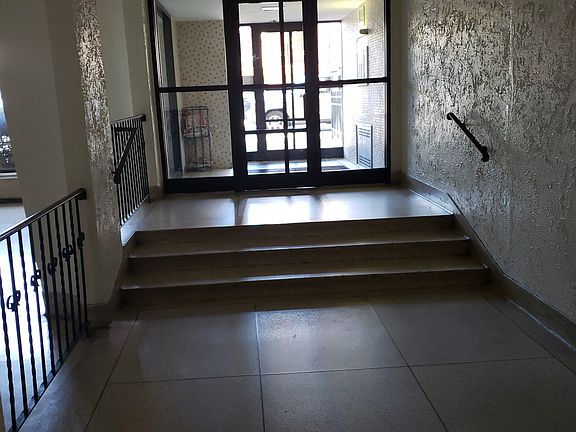 5th image of 2343 E 12th St #1J