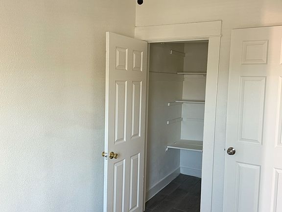 5th image of 1170 W Rialto Ave