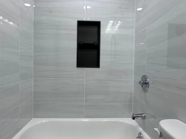 213 Woodward Street image 6 of 9