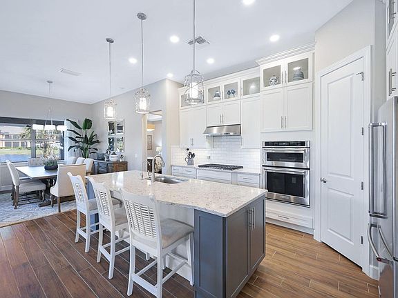 2nd image of 2717 Amaranda Ct
