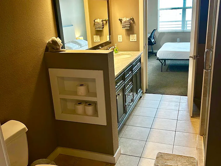 4107 Bowser Ave #204 — Photo 11