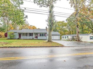 792 Long Cove Rd, Ledyard, CT 06335