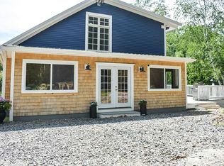 78 Mountain Rd, Raymond, NH 03077