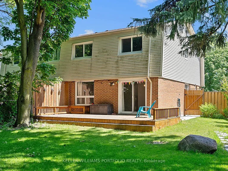 24 Ulysses Pl — Photo 48