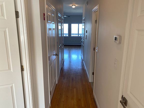 5th image of 244 Bowne St