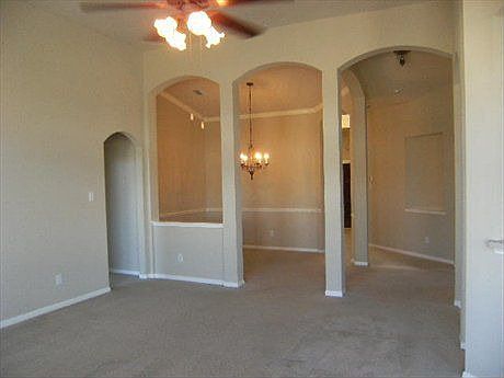 4th image of 7414 Clairson Ln