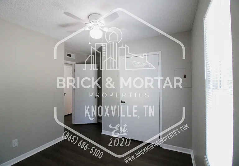 1015 Clendenen Rd — Photo 10