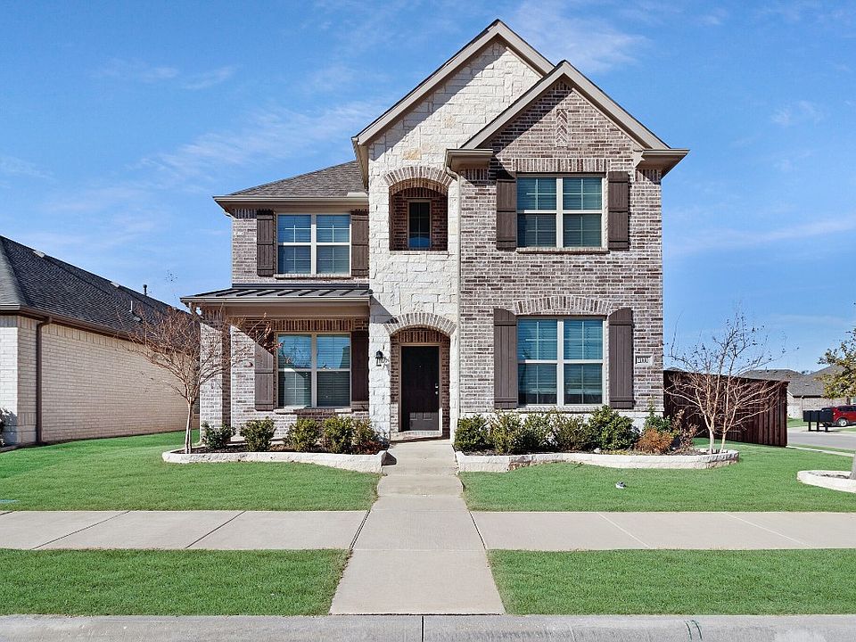 1st image of 2000 Olivereta Dr