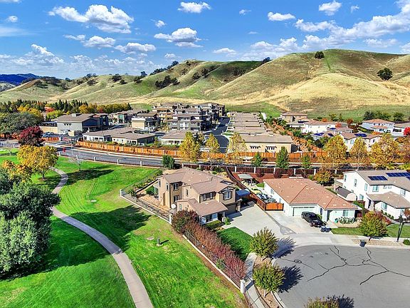 5th image of 1350 Stewart Drive