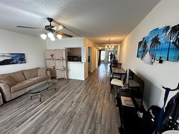 5th image of 143 Westbury I #143