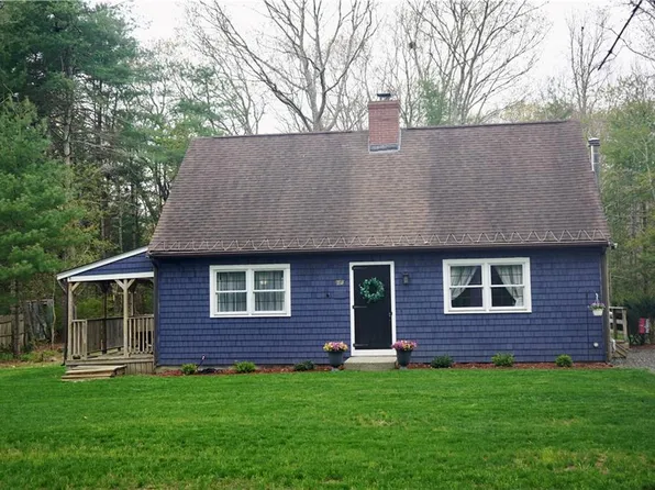 1187 S Precinct St, Taunton, MA 02780