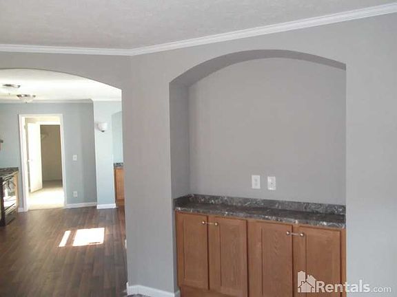 2nd image of 557 Shannonwood Dr