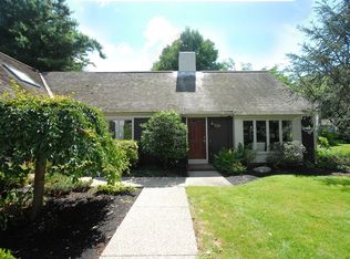 106 Potter Pond, Lexington, MA 02421