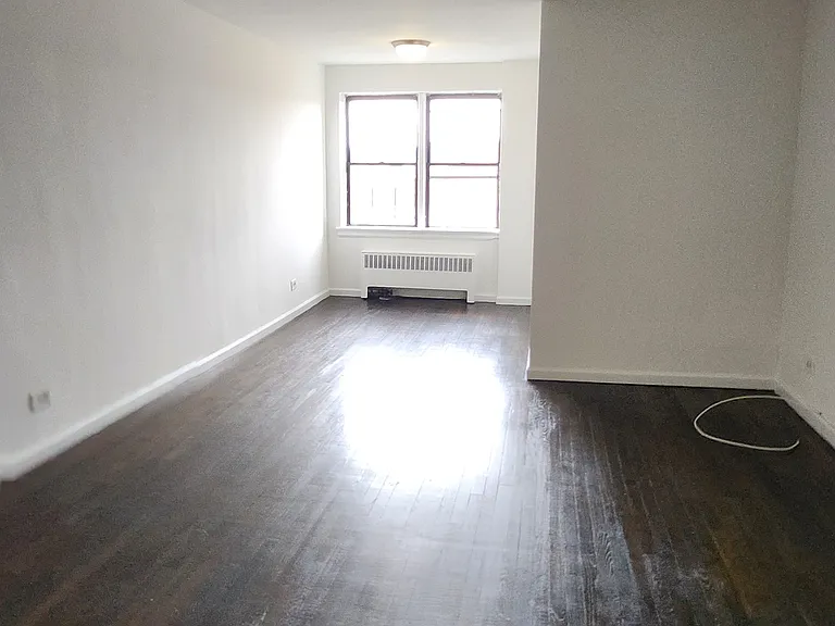 510 Riverdale Ave #7K — Photo 1