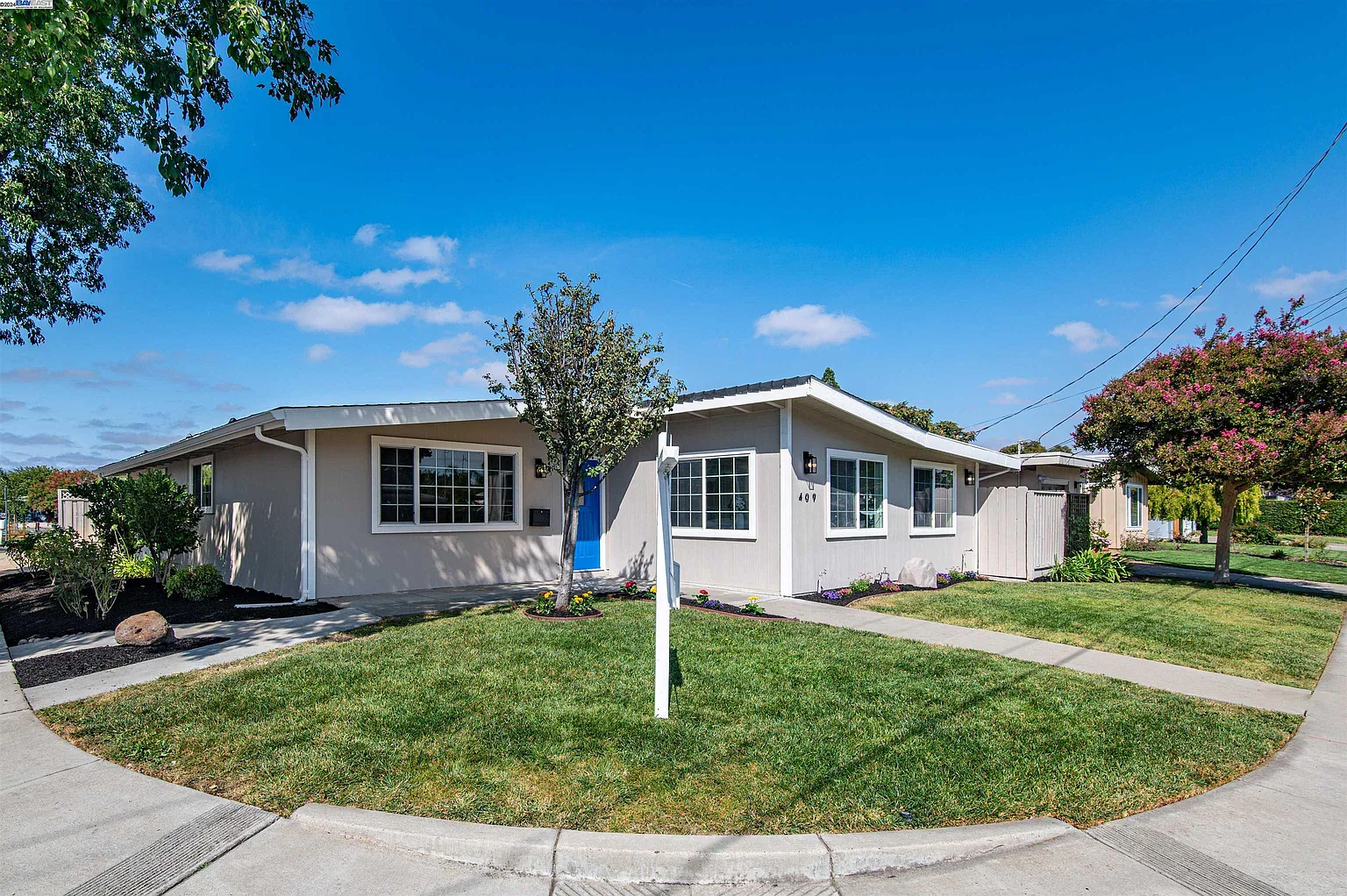 409 Bernal Ave photo 1